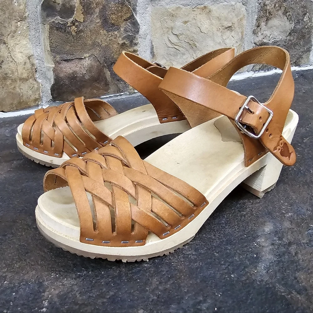 Sandgrens Madrid Handmade Woven Clogs Sandals